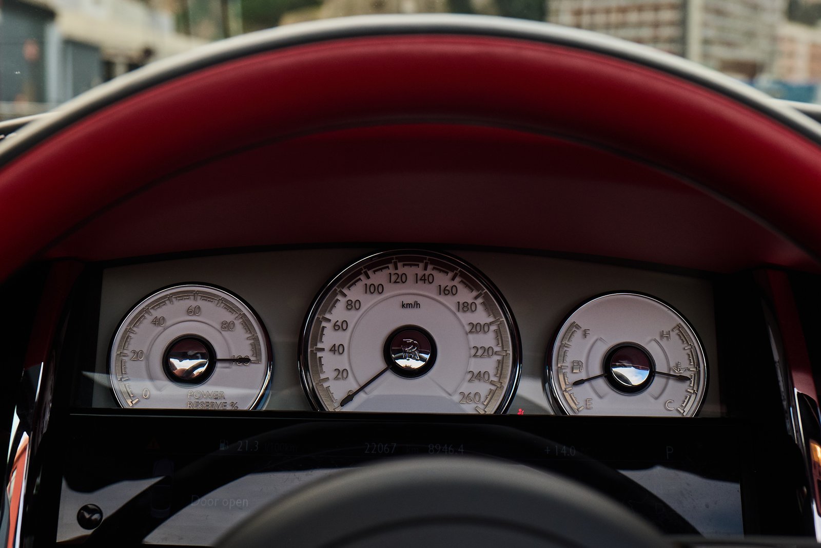 Rolls Royce Dawn — photo 10